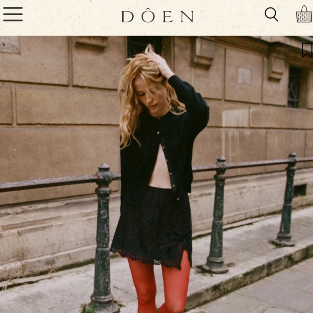 Doen Black Ysabel Lace Sheer Mini Skirt